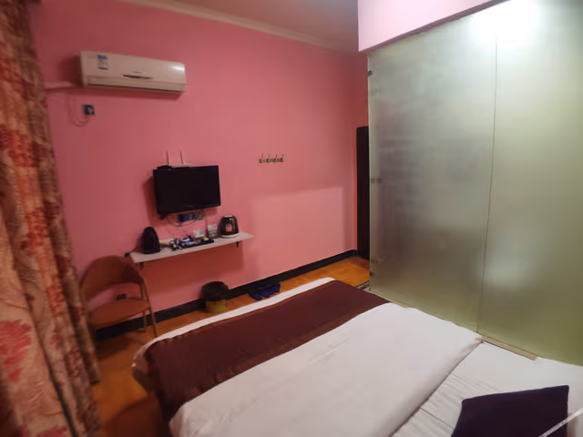 Guestroom (Window) (Limited Offer, Special Promotion)