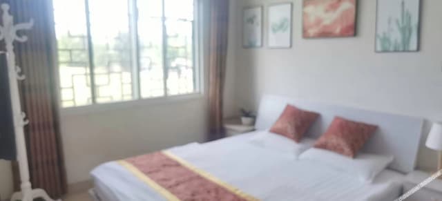 Queen Room