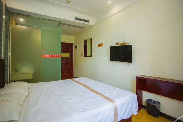 Deluxe Single Room