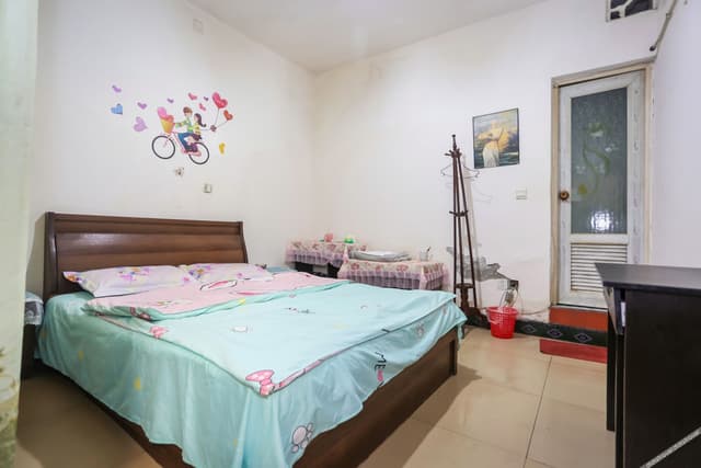 Simple Room (Double Bed) (No Air Conditioner)