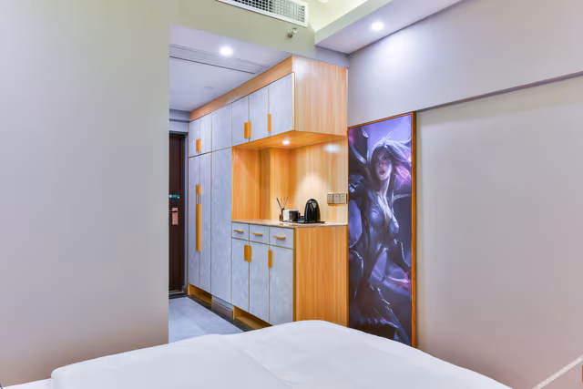 Couples E-Sports Double Bed Room