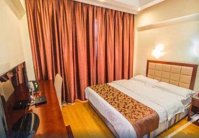 Elegant Fresh Double Bed Room