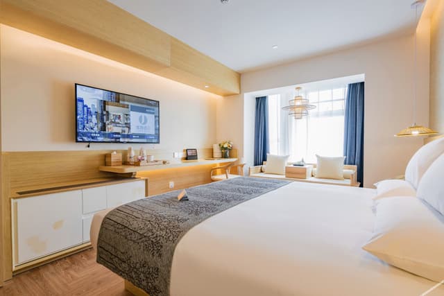 Qinglian Residence Double Bed Room