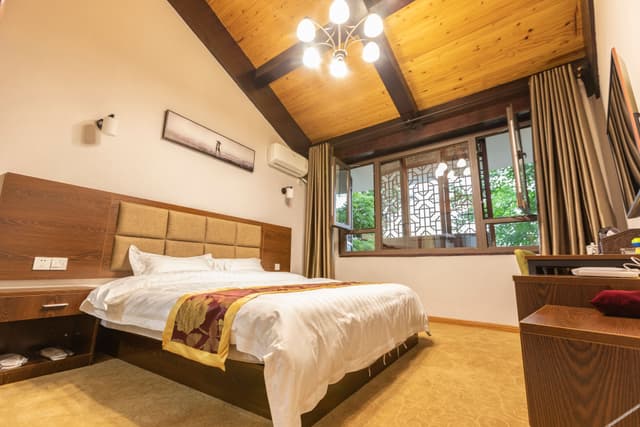 Premium Single Room