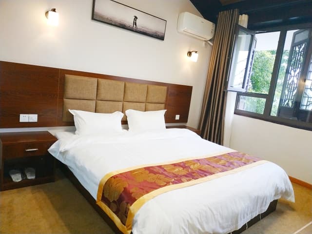 Couples' Queen Room
