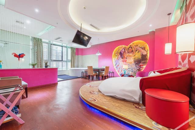 Guestroom (Roundbed)