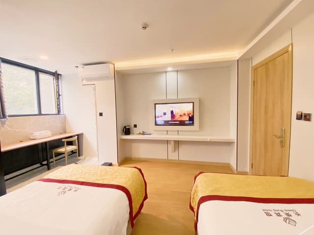 Deluxe Room (2 Beds)