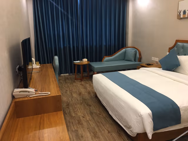 Boutique Queen Room