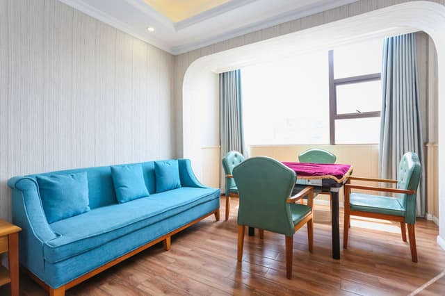 Business Room (With Mahjong)