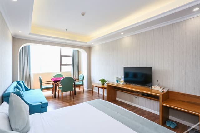Business Room (With Mahjong)