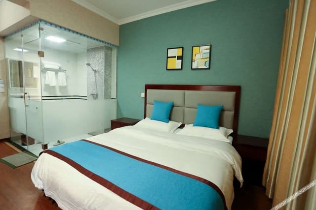 Cozy Double Room