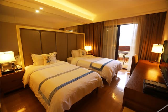 Panoramic Room