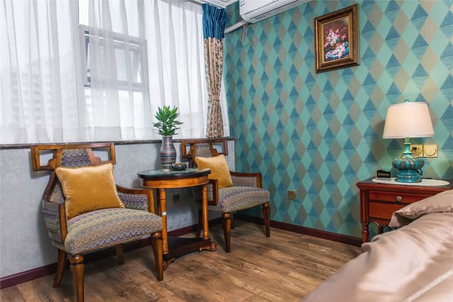 Boutique Queen Room