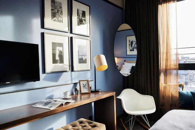Double Room (George S)