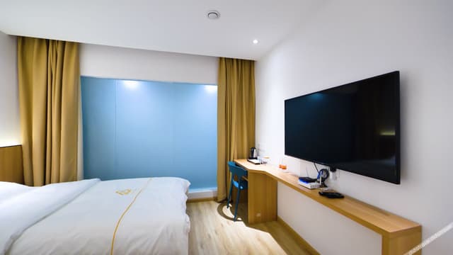 Selected Room (2 beds)