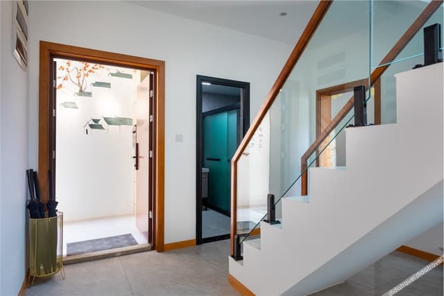 Courtyard Room - 4-Bedroom, Mountain-View (Cards)