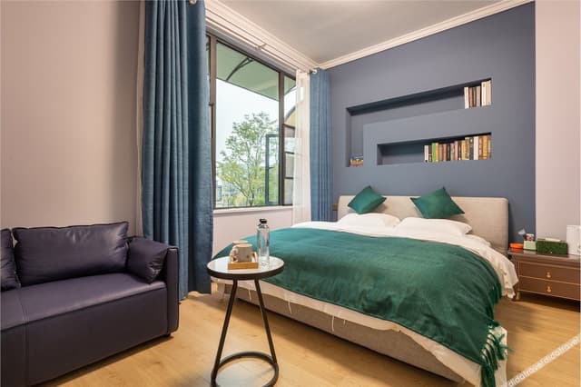 Courtyard Room - 4-Bedroom