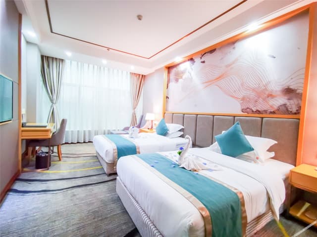 Lustrous Twin Room