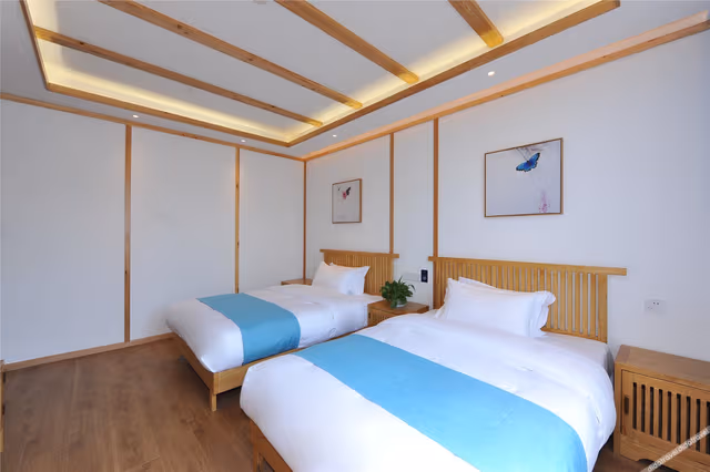 Deluxe Room (2 Beds)