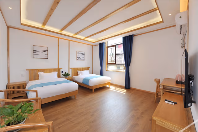 Deluxe Room (2 Beds)