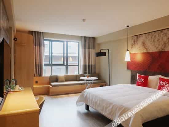 Ibis Hotel (Pengzhou Wangshuli) Ibis Hotel (Pengzhou Wangshuli)
