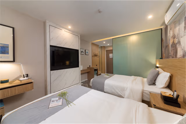 Light Enjoyment Twin Room