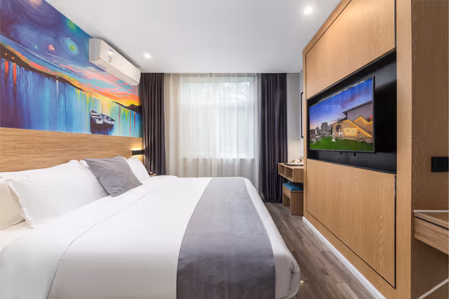 Boutique Queen Room