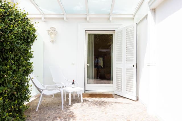Deluxe Double Room, 1 Double Bed, Garden Area