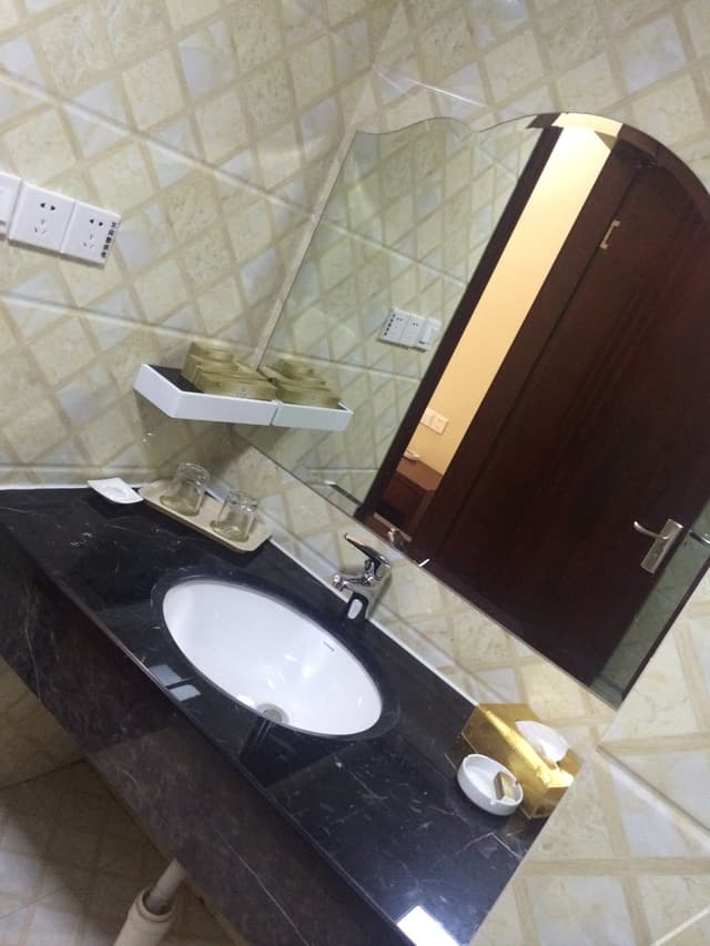 Deluxe Suite (with Mahjong)