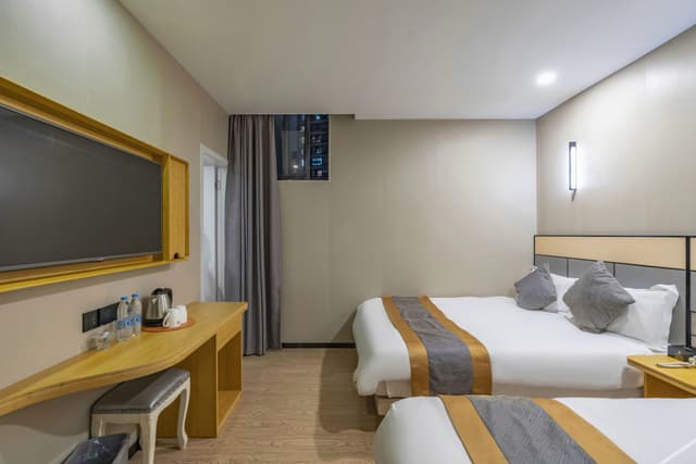 Z Smart Double Bed Room