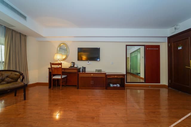 Business 2-bed Room
