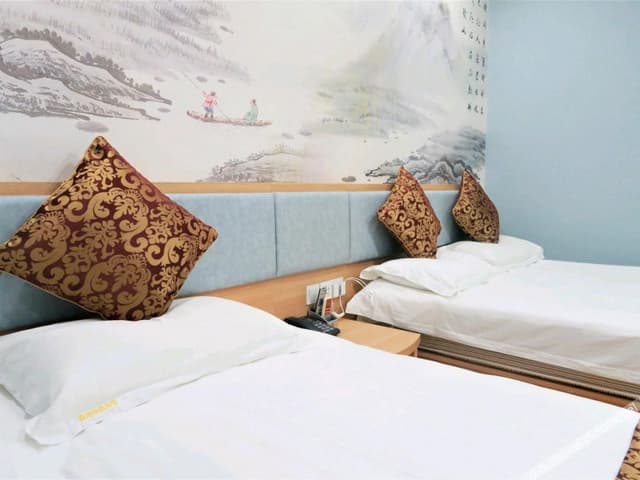 Standard Room (2 Beds)
