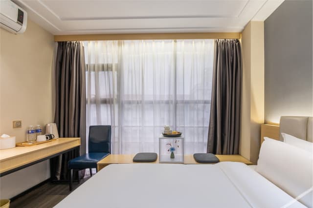 Wancheng Twin Room
