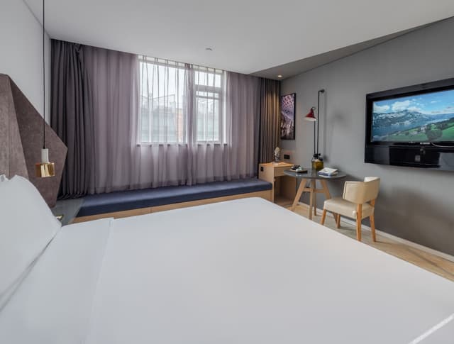 Yunyuan Comfort Double Bed Room