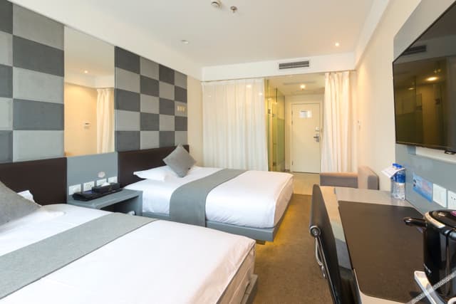 Business Standard Room