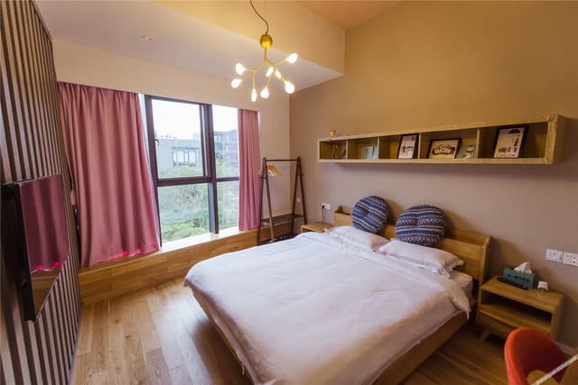 Panorama Room (Double Bed) (Large Window)