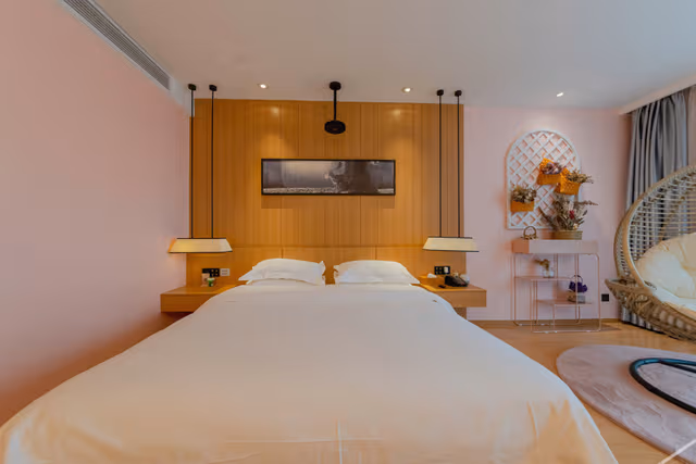 Leisure Life Audio-Visual Double Bed Room