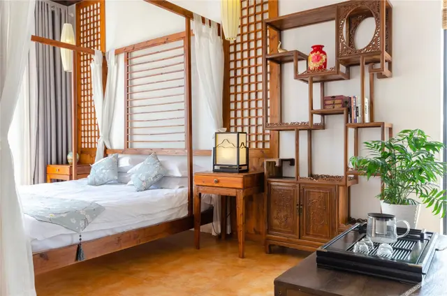 Stroll Courtyard-View Double Bed Suite
