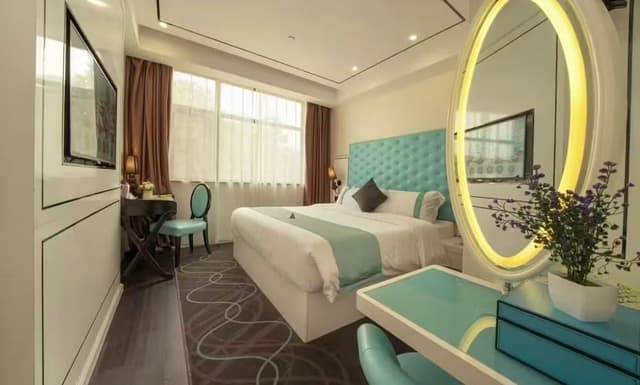 Luxury Single Room