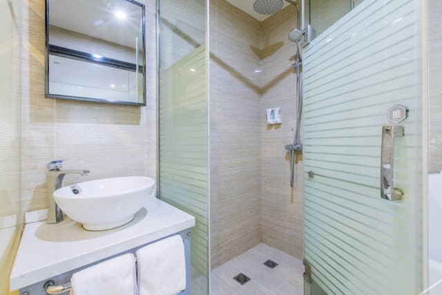 Executive Queen Room