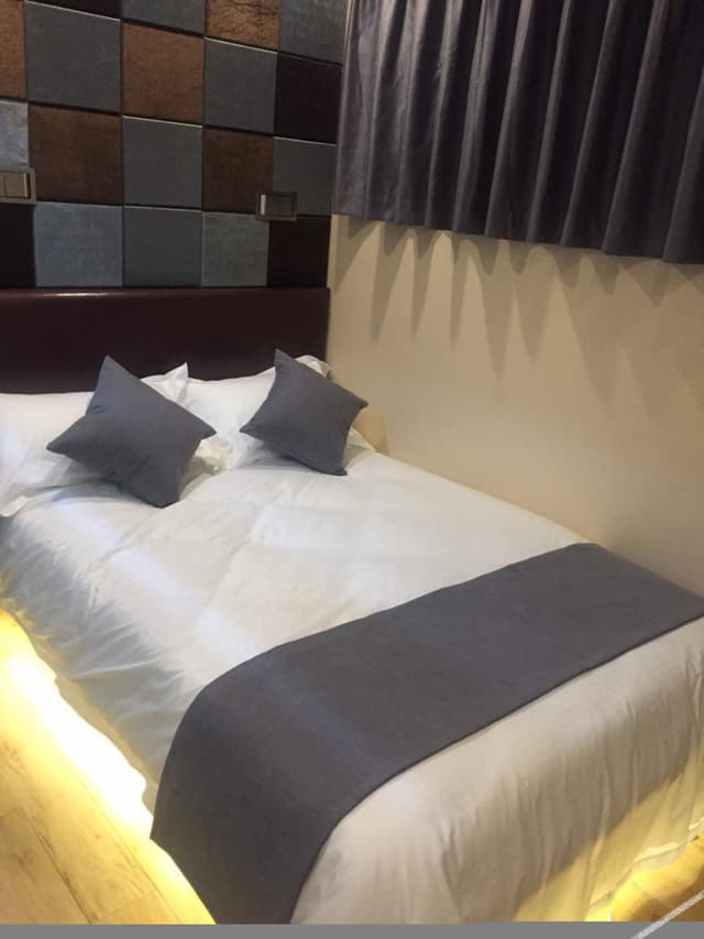 Selected Room (Double bed) (No window)