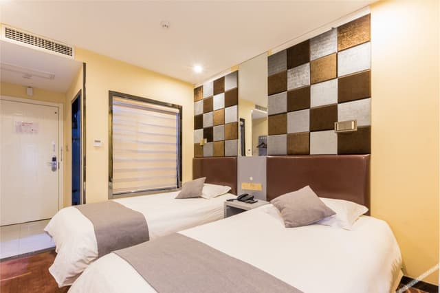 Business Standard Room