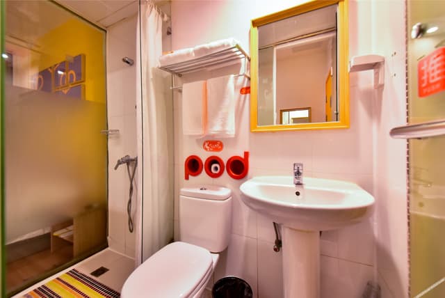Boutique Queen Room