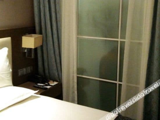 Cozy Room (Double Bed) (No Window)