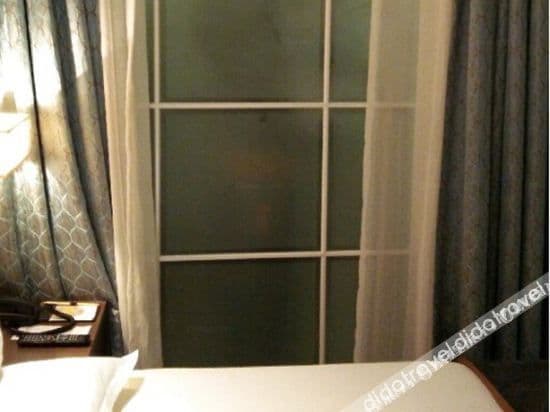 Cozy Room (Double Bed) (No Window)