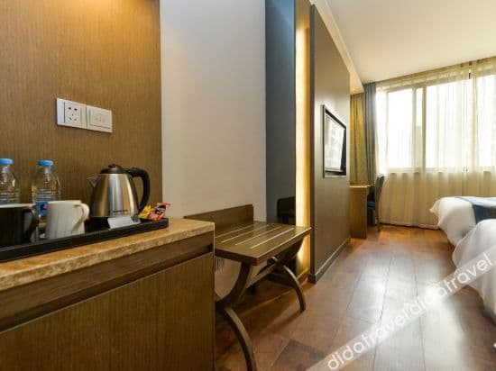 Business Standard Room