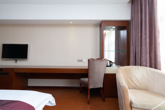 Deluxe 2-bed Room