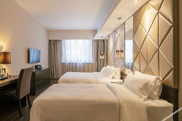 Deluxe Family Room