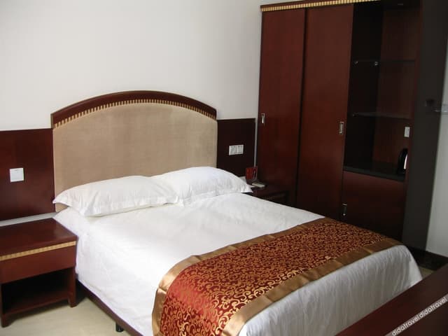 Single Room (Building 1)