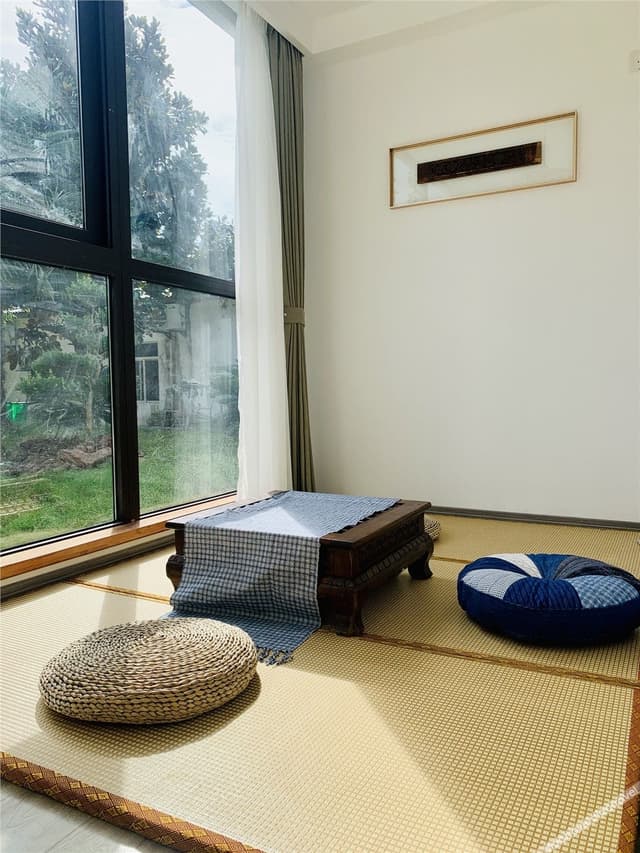 Courtyard Parent-child Room